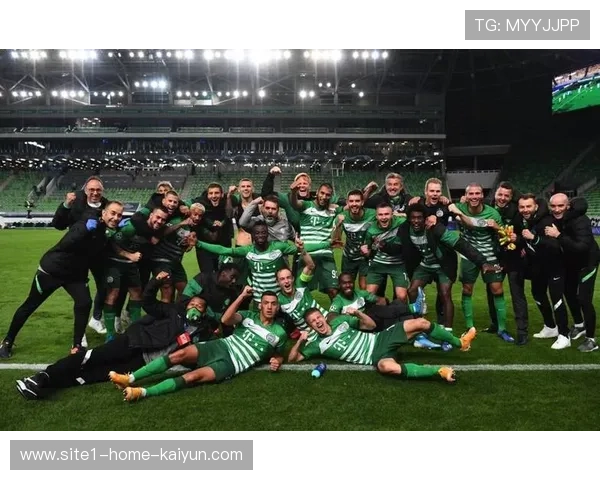 费伦茨瓦罗斯逆转晋级展现主场韧性，约瑟夫精准传中成关键